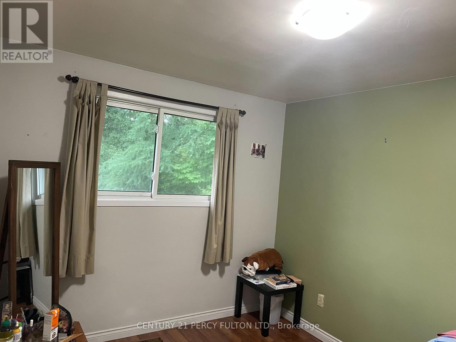 2 Trelawn Parkway E, Welland (N. Welland), Ontario  L3C 1W3 - Photo 13 - X12444397