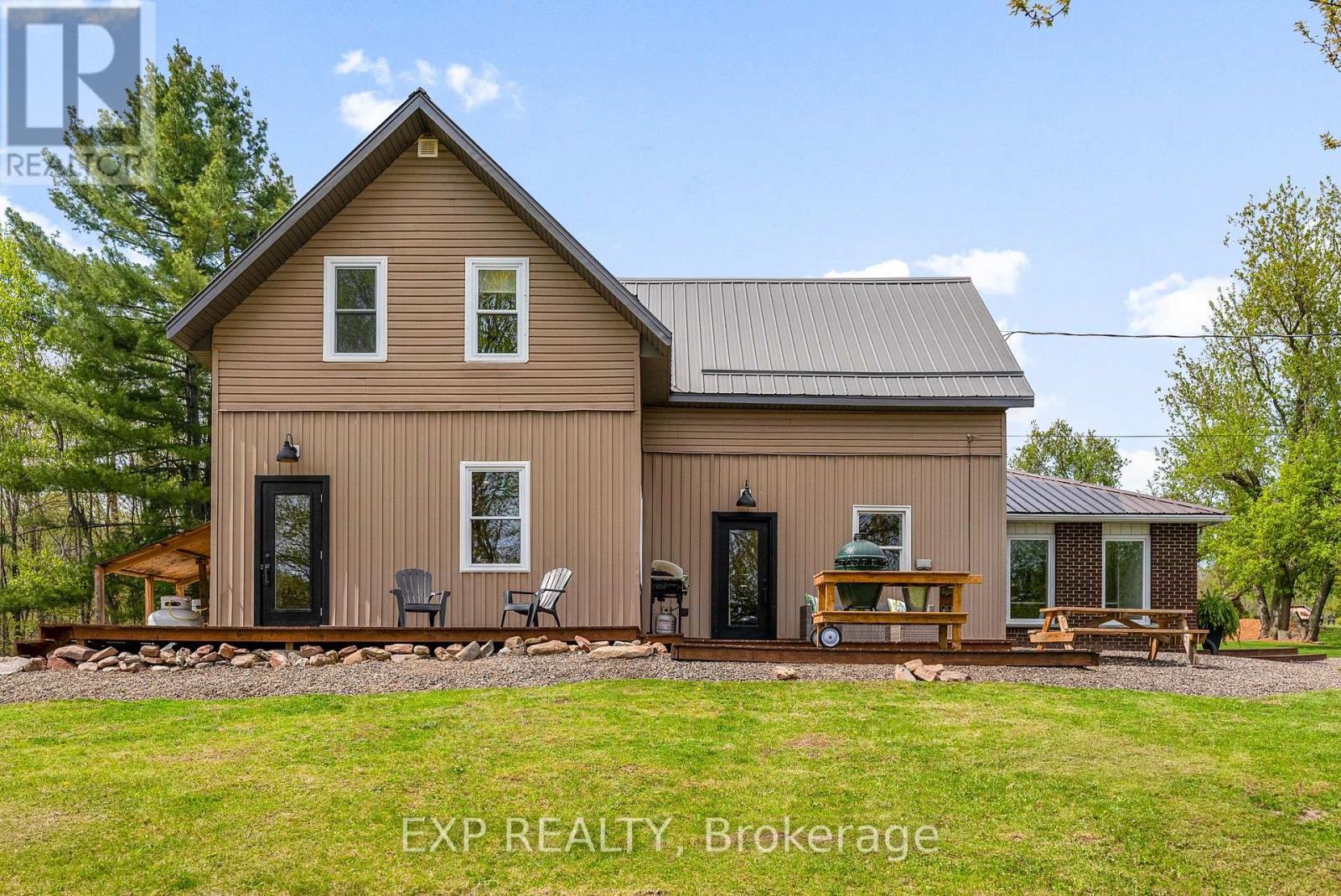 1724b Kohlsmith Road, Whitewater Region, Ontario  K0J 1K0 - Photo 2 - X12444425