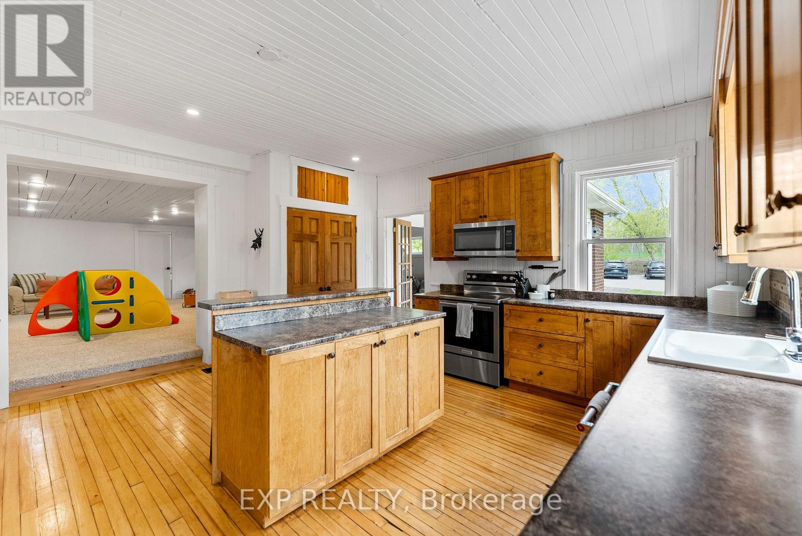 1724b Kohlsmith Road, Whitewater Region, Ontario  K0J 1K0 - Photo 21 - X12444425