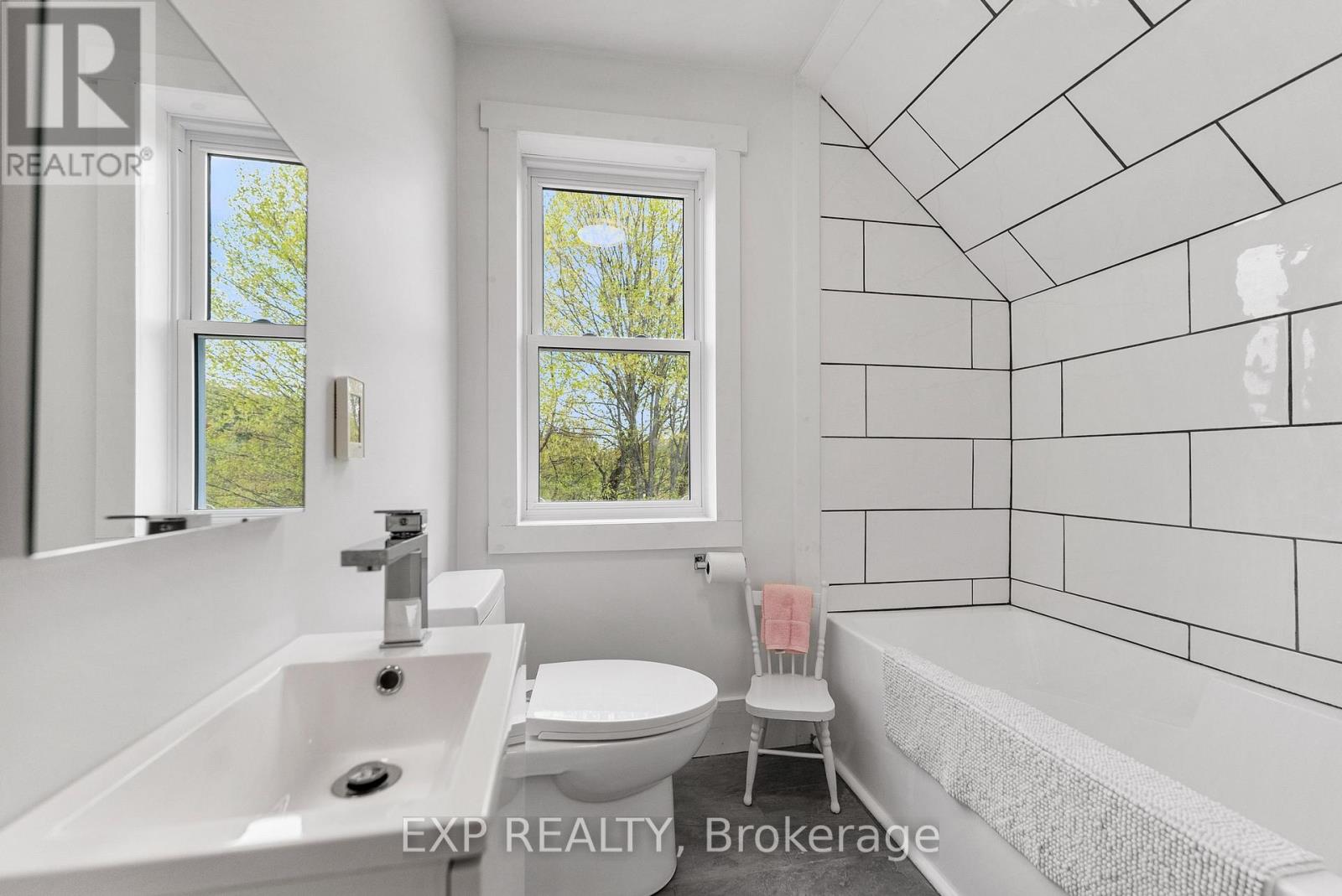 1724b Kohlsmith Road, Whitewater Region, Ontario  K0J 1K0 - Photo 33 - X12444425