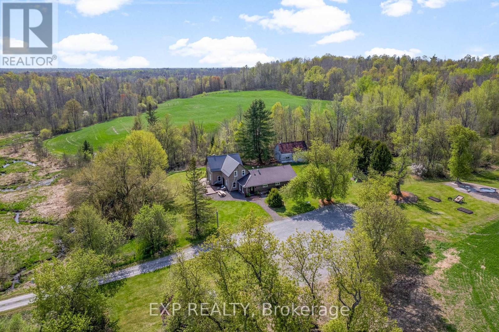 1724b Kohlsmith Road, Whitewater Region, Ontario  K0J 1K0 - Photo 4 - X12444425