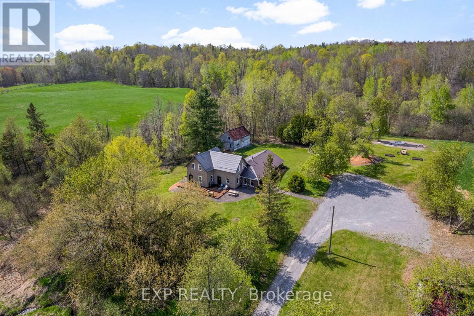 1724b Kohlsmith Road, Whitewater Region, Ontario  K0J 1K0 - Photo 7 - X12444425