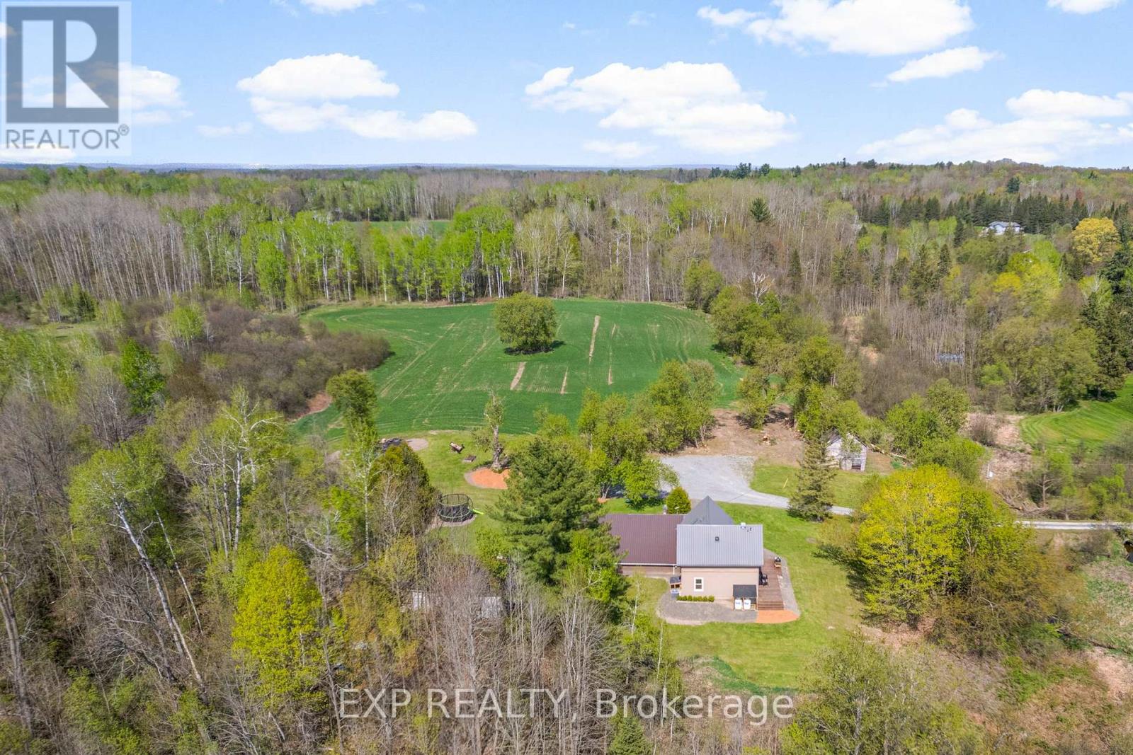 1724b Kohlsmith Road, Whitewater Region, Ontario  K0J 1K0 - Photo 8 - X12444425