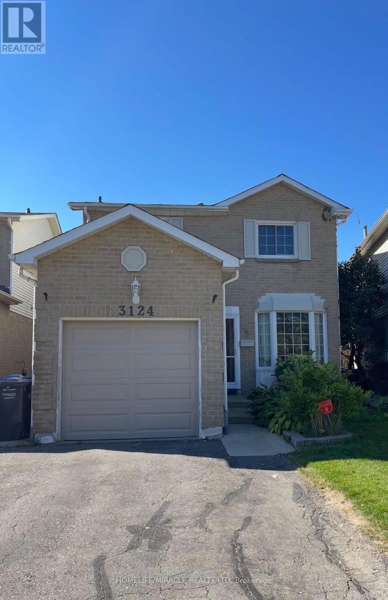 3124 Patrick Crescent, Mississauga, Ontario  L5N 3G5 - Photo 2 - W12444261