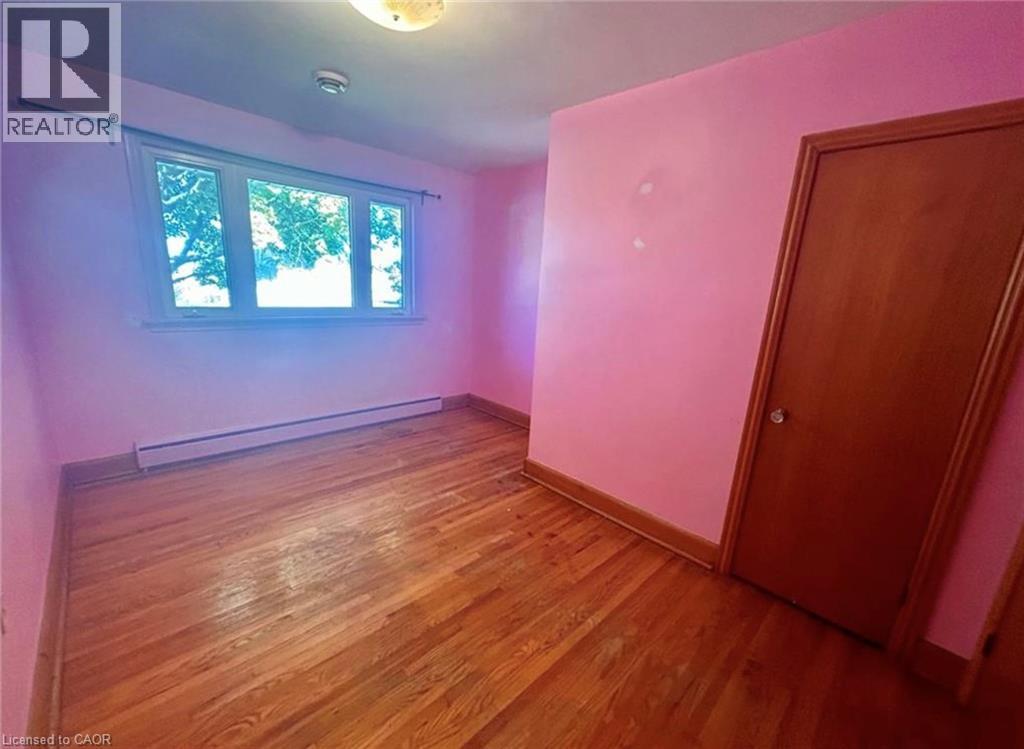 253 Limeridge Road W, Hamilton, Ontario  L9C 2V4 - Photo 17 - 40776369