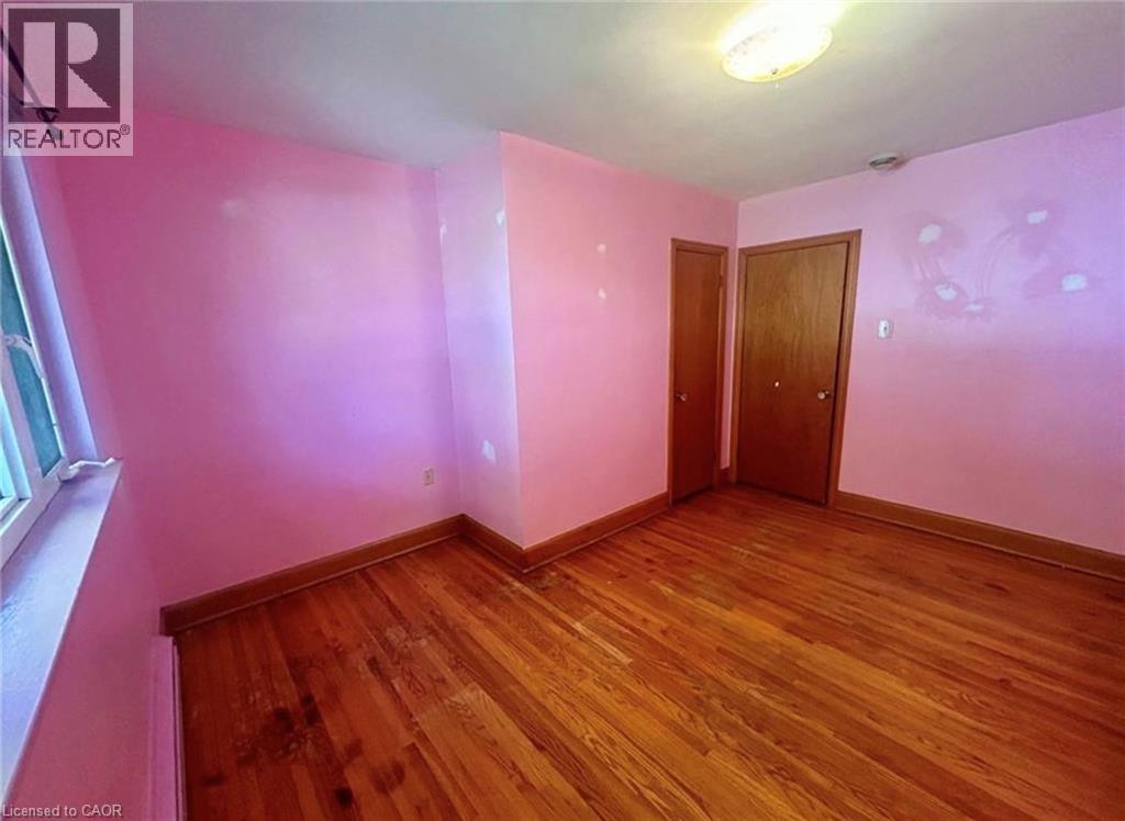 253 Limeridge Road W, Hamilton, Ontario  L9C 2V4 - Photo 18 - 40776369