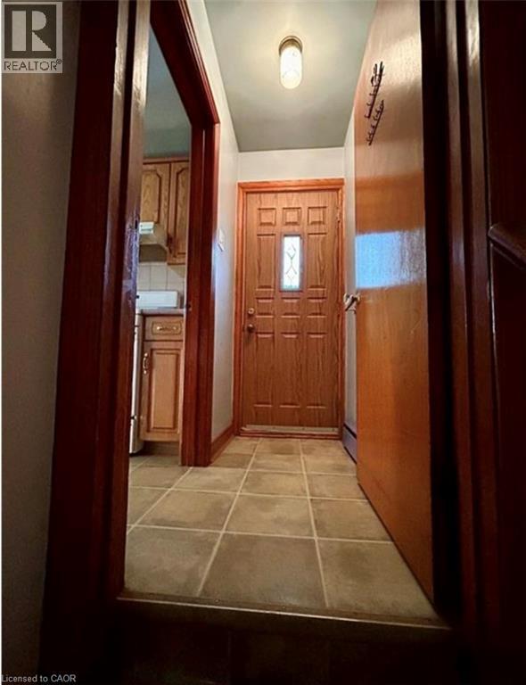 253 Limeridge Road W, Hamilton, Ontario  L9C 2V4 - Photo 20 - 40776369