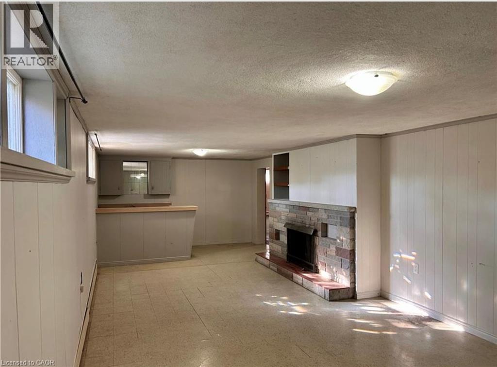 253 Limeridge Road W, Hamilton, Ontario  L9C 2V4 - Photo 22 - 40776369