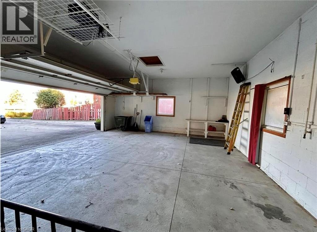 253 Limeridge Road W, Hamilton, Ontario  L9C 2V4 - Photo 28 - 40776369