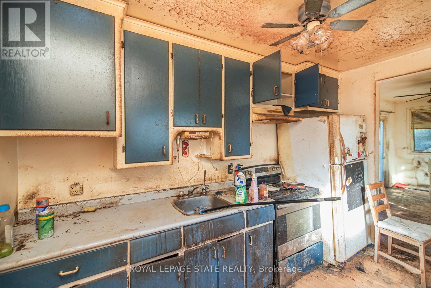 406 Hennepin Avenue, Welland, Ontario  L3B 4T5 - Photo 10 - X12441288