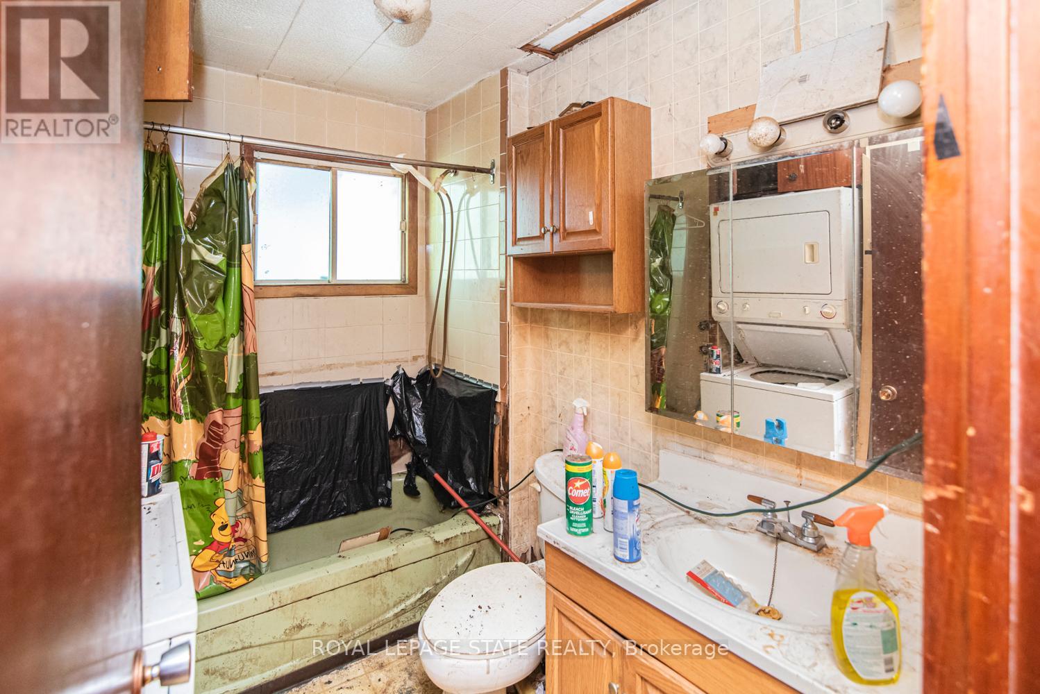 406 Hennepin Avenue, Welland, Ontario  L3B 4T5 - Photo 18 - X12441288