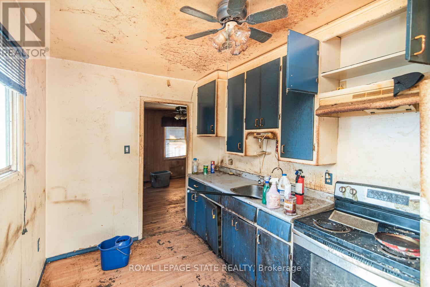 406 Hennepin Avenue, Welland, Ontario  L3B 4T5 - Photo 9 - X12441288