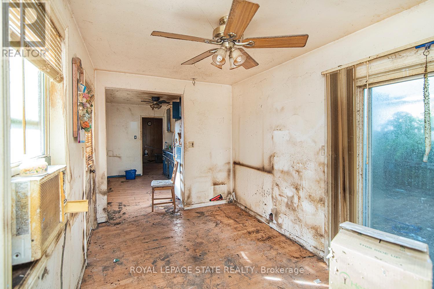 406 Hennepin Avenue, Welland, Ontario  L3B 4T5 - Photo 6 - X12441288