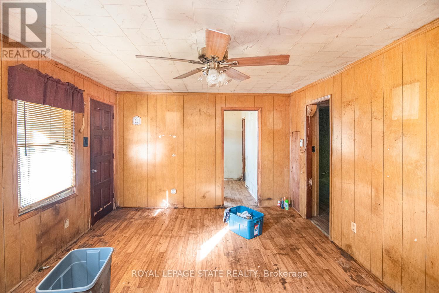 406 Hennepin Avenue, Welland, Ontario  L3B 4T5 - Photo 3 - X12441288