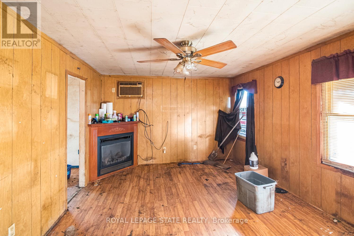 406 Hennepin Avenue, Welland, Ontario  L3B 4T5 - Photo 4 - X12441288