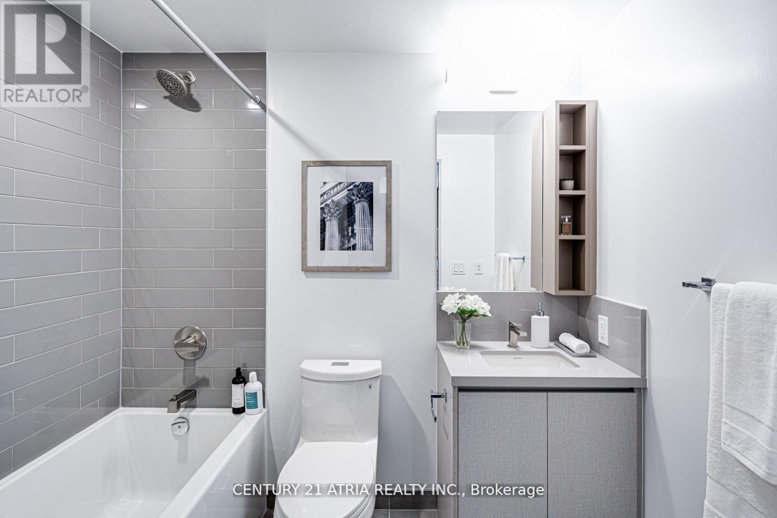 5011 - 319 Jarvis Street, Toronto (Moss Park), Ontario  M5B 0C8 - Photo 14 - C12444399