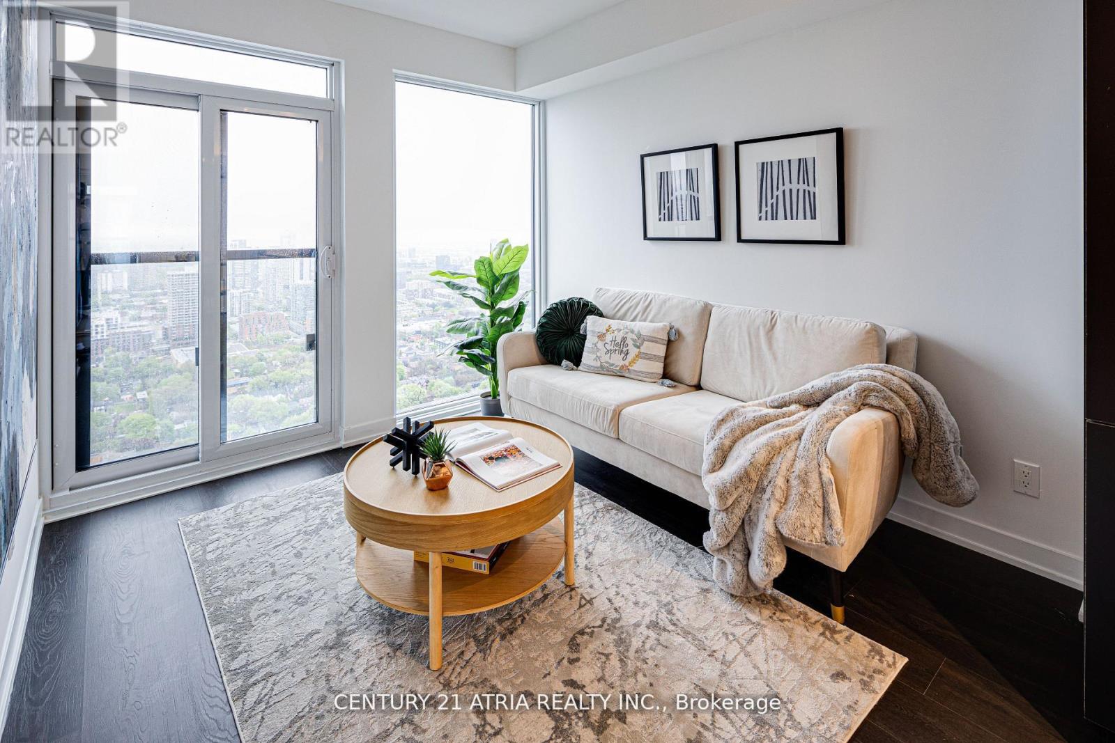 5011 - 319 Jarvis Street, Toronto (Moss Park), Ontario  M5B 0C8 - Photo 3 - C12444399