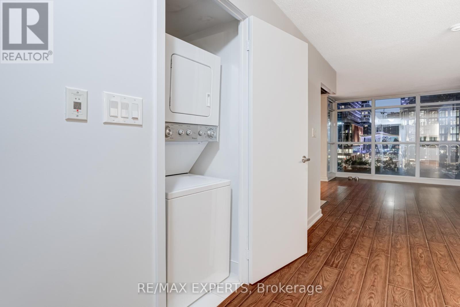 506 - 25 Capreol Court, Toronto, Ontario  M5V 3Z7 - Photo 16 - C12444427