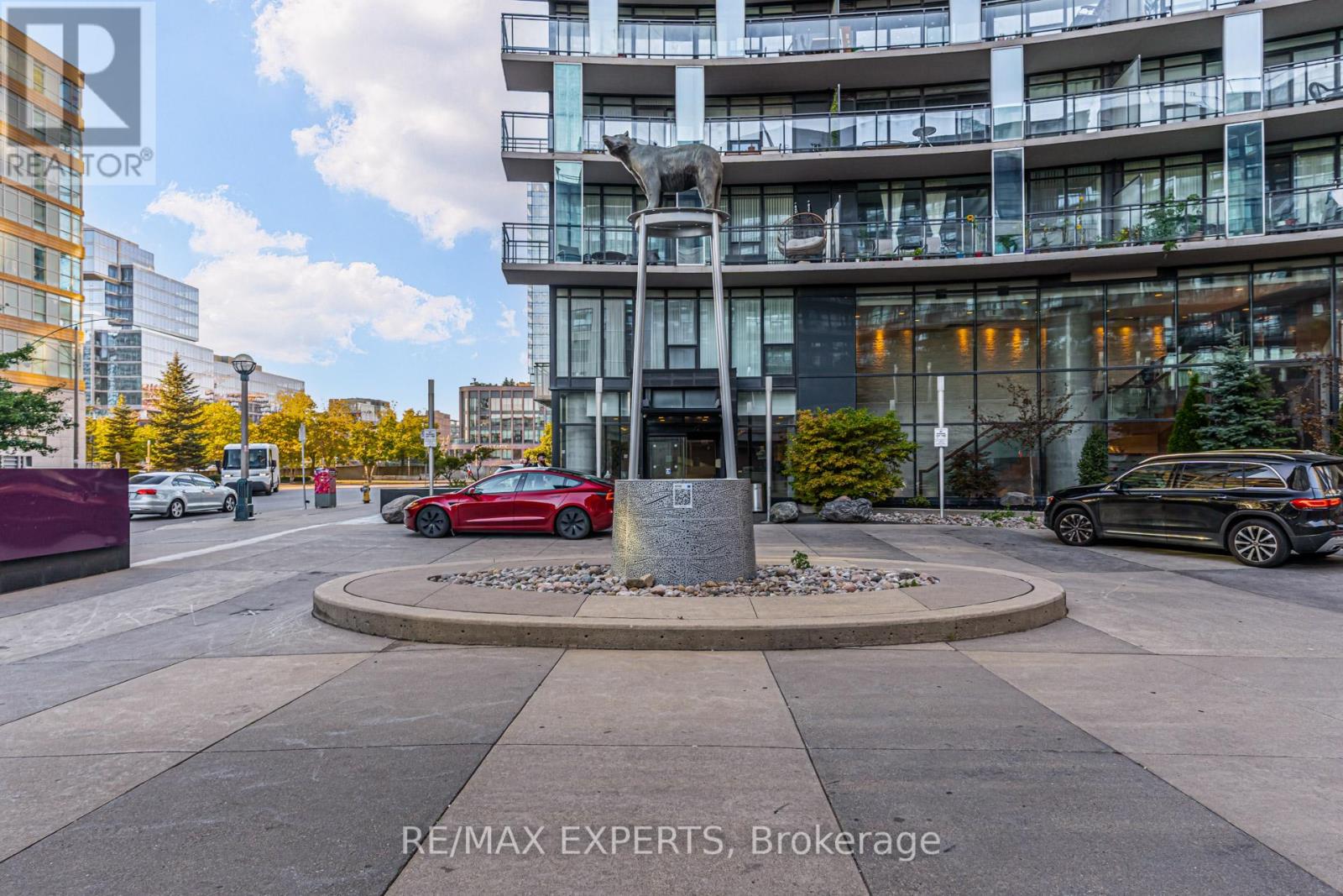 506 - 25 Capreol Court, Toronto, Ontario  M5V 3Z7 - Photo 3 - C12444427