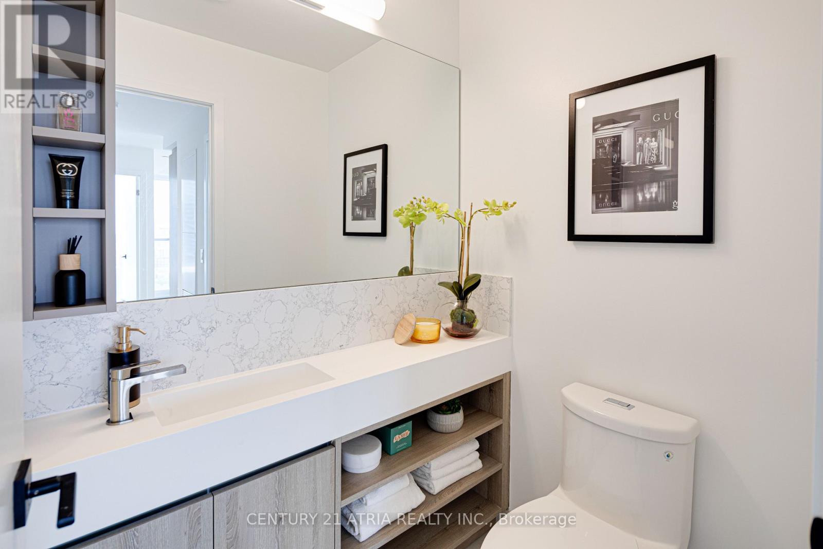 2515 - 319 Jarvis Street, Toronto (Moss Park), Ontario  M5B 0C8 - Photo 4 - C12444451