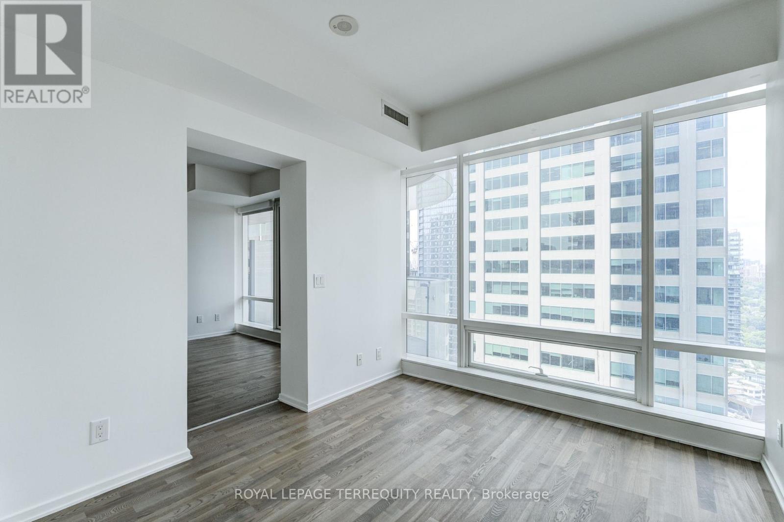 2712 - 1 Bloor Street E, Toronto, Ontario  M4W 0A8 - Photo 13 - C12444470
