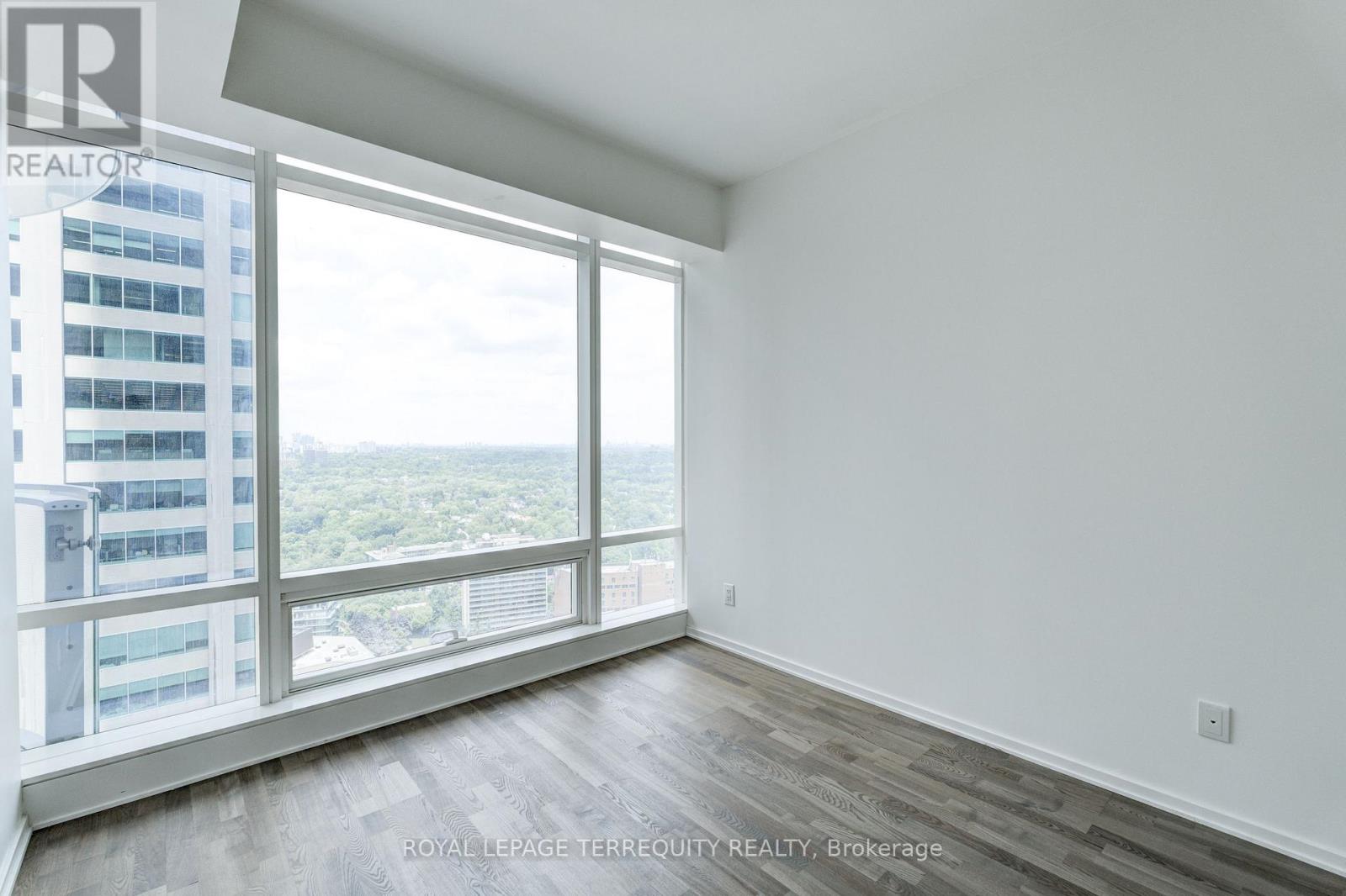 2712 - 1 Bloor Street E, Toronto, Ontario  M4W 0A8 - Photo 14 - C12444470