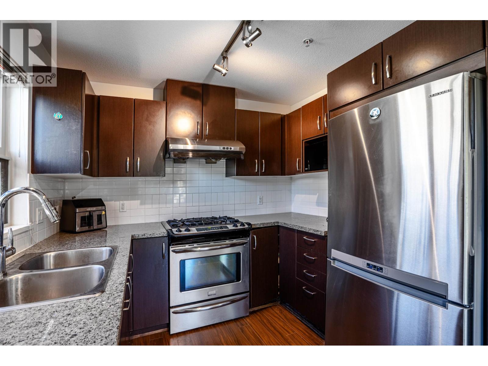 303 3110 Dayanee Springs Boulevard, Coquitlam, British Columbia  V3E 0B4 - Photo 8 - R3053250