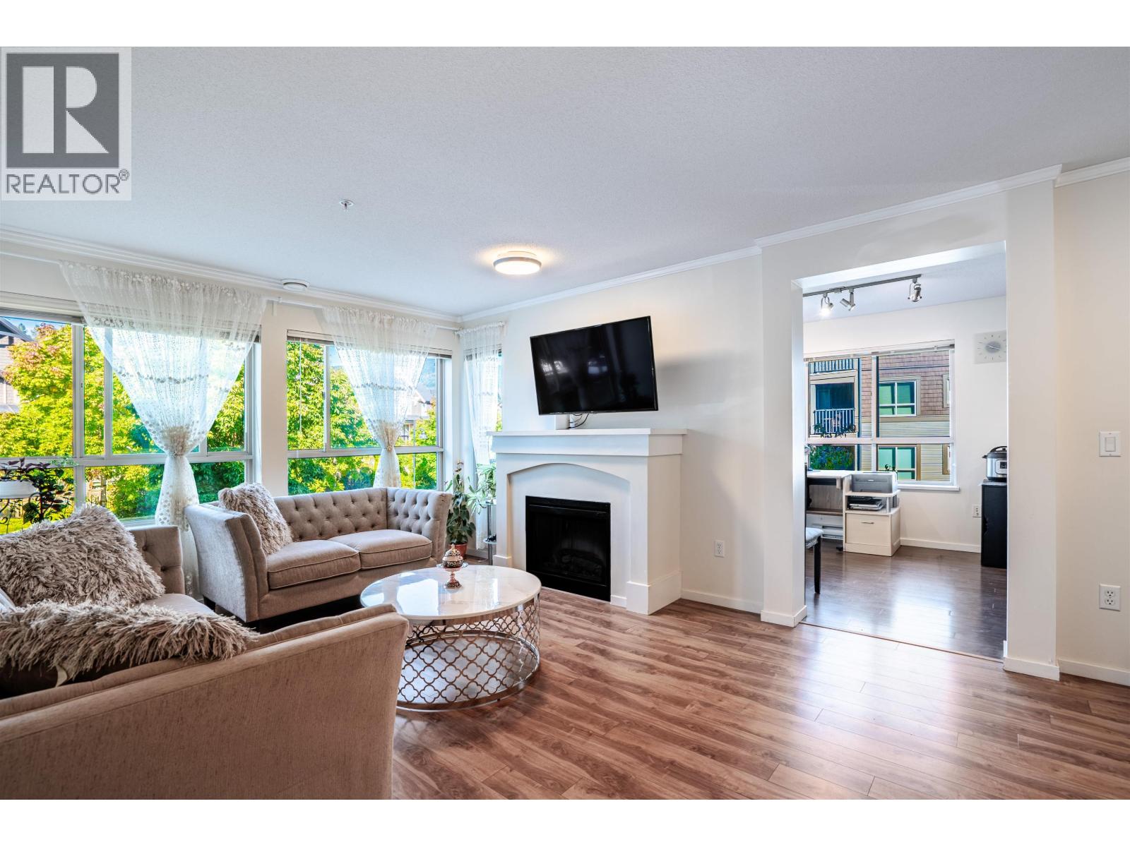 303 3110 Dayanee Springs Boulevard, Coquitlam, British Columbia  V3E 0B4 - Photo 4 - R3053250