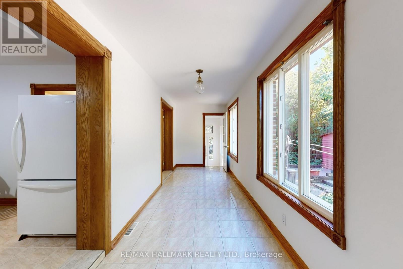 38 Courton Drive, Toronto, Ontario  M1R 1K8 - Photo 11 - E12444446