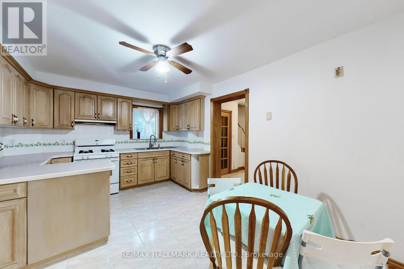 38 Courton Drive, Toronto, Ontario  M1R 1K8 - Photo 16 - E12444446