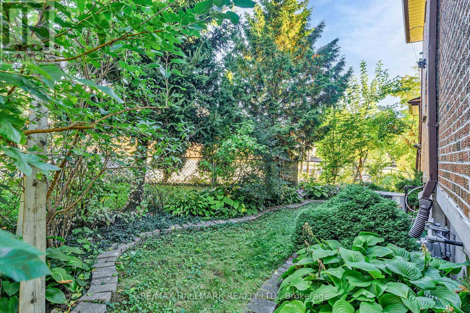 38 Courton Drive, Toronto, Ontario  M1R 1K8 - Photo 41 - E12444446