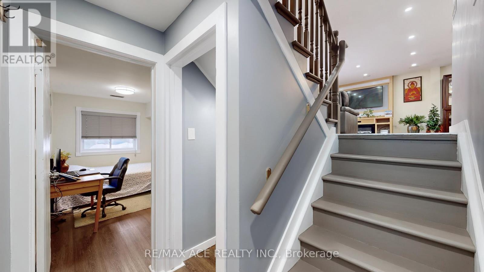1771 Pharmacy Avenue, Toronto, Ontario  M1T 1H4 - Photo 13 - E12444465