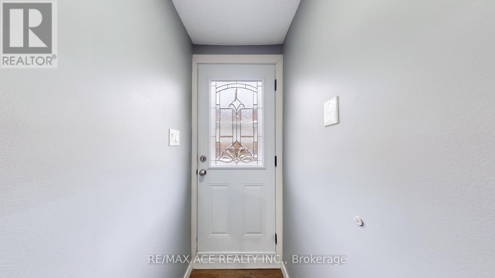 1771 Pharmacy Avenue, Toronto, Ontario  M1T 1H4 - Photo 34 - E12444465