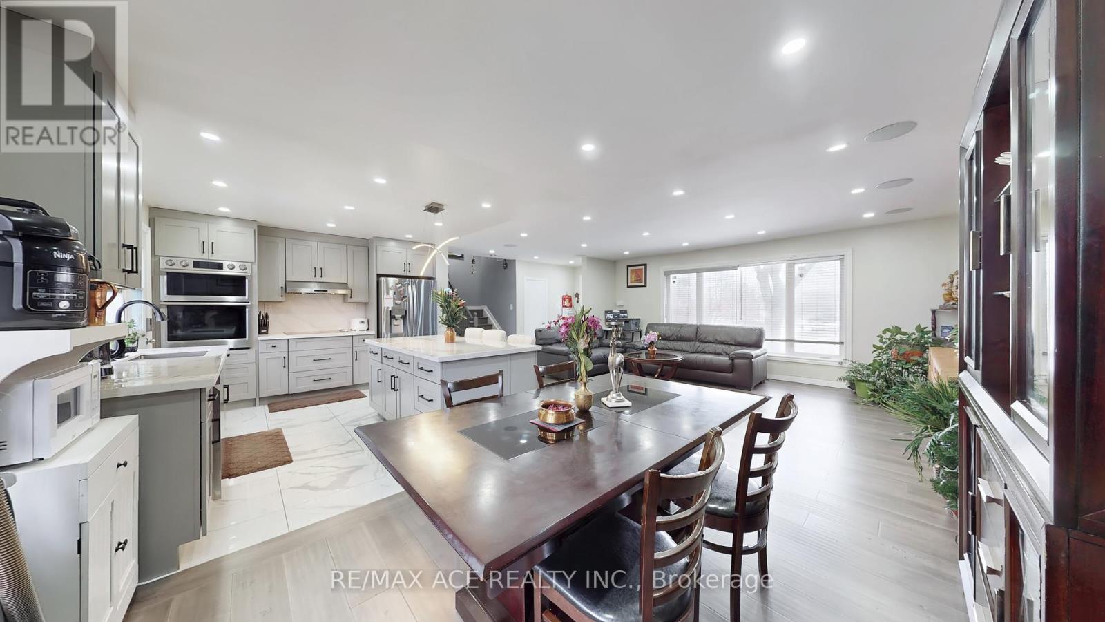 1771 Pharmacy Avenue, Toronto, Ontario  M1T 1H4 - Photo 7 - E12444465