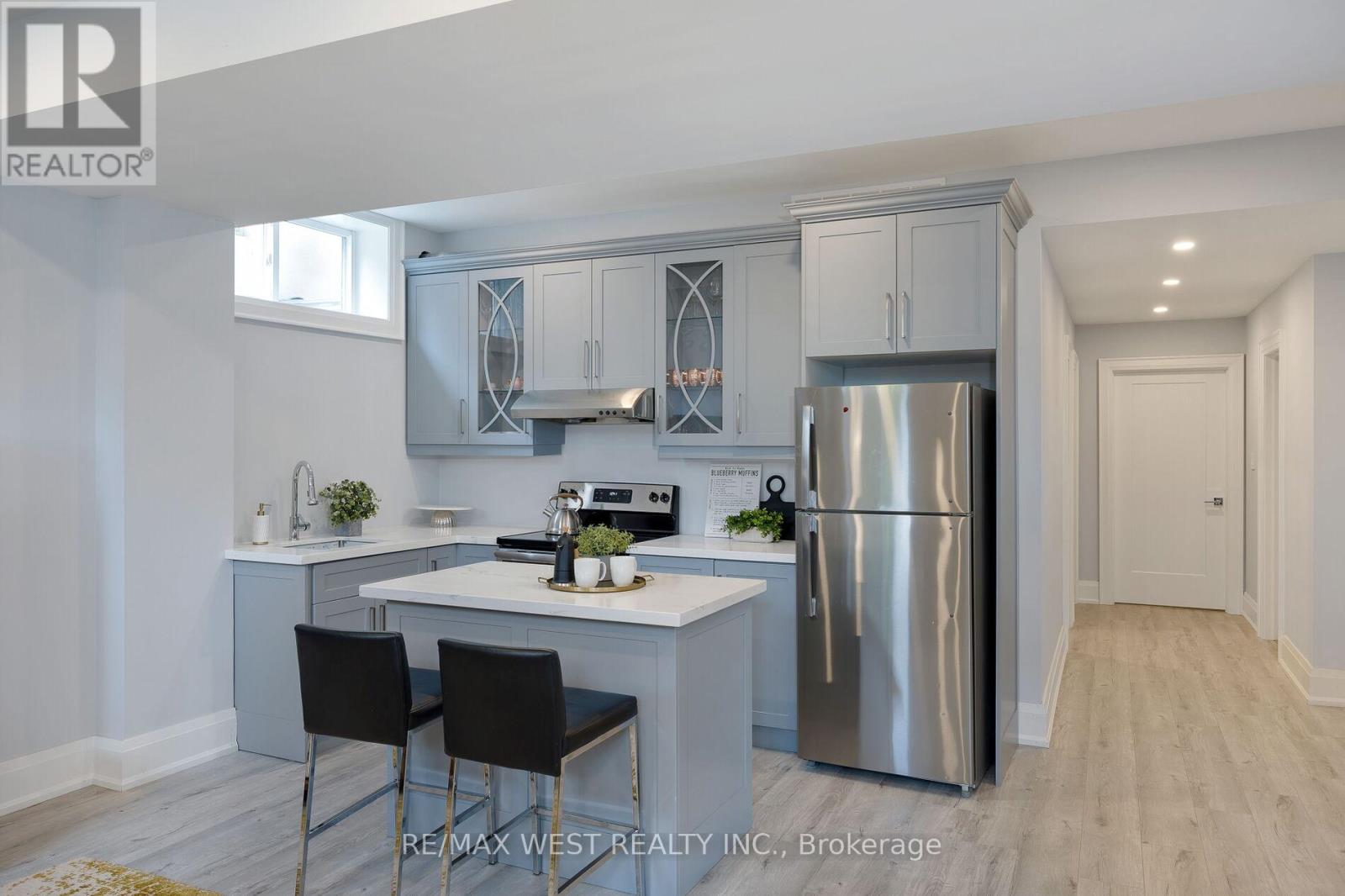88 Yardley Avenue, Toronto, Ontario  M4B 2B1 - Photo 38 - E12444476