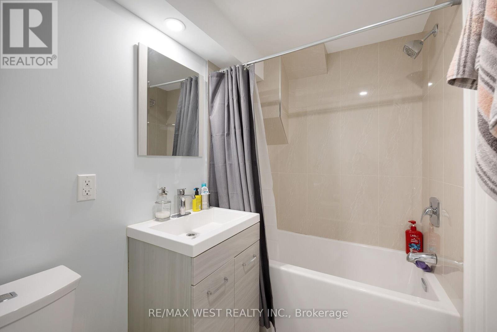 88 Yardley Avenue, Toronto, Ontario  M4B 2B1 - Photo 40 - E12444476