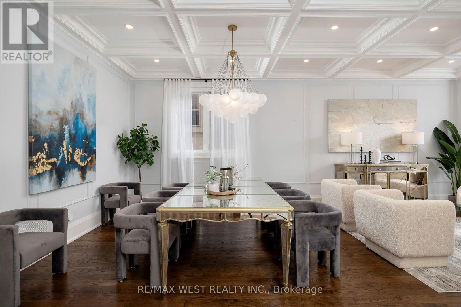 88 Yardley Avenue, Toronto, Ontario  M4B 2B1 - Photo 7 - E12444476