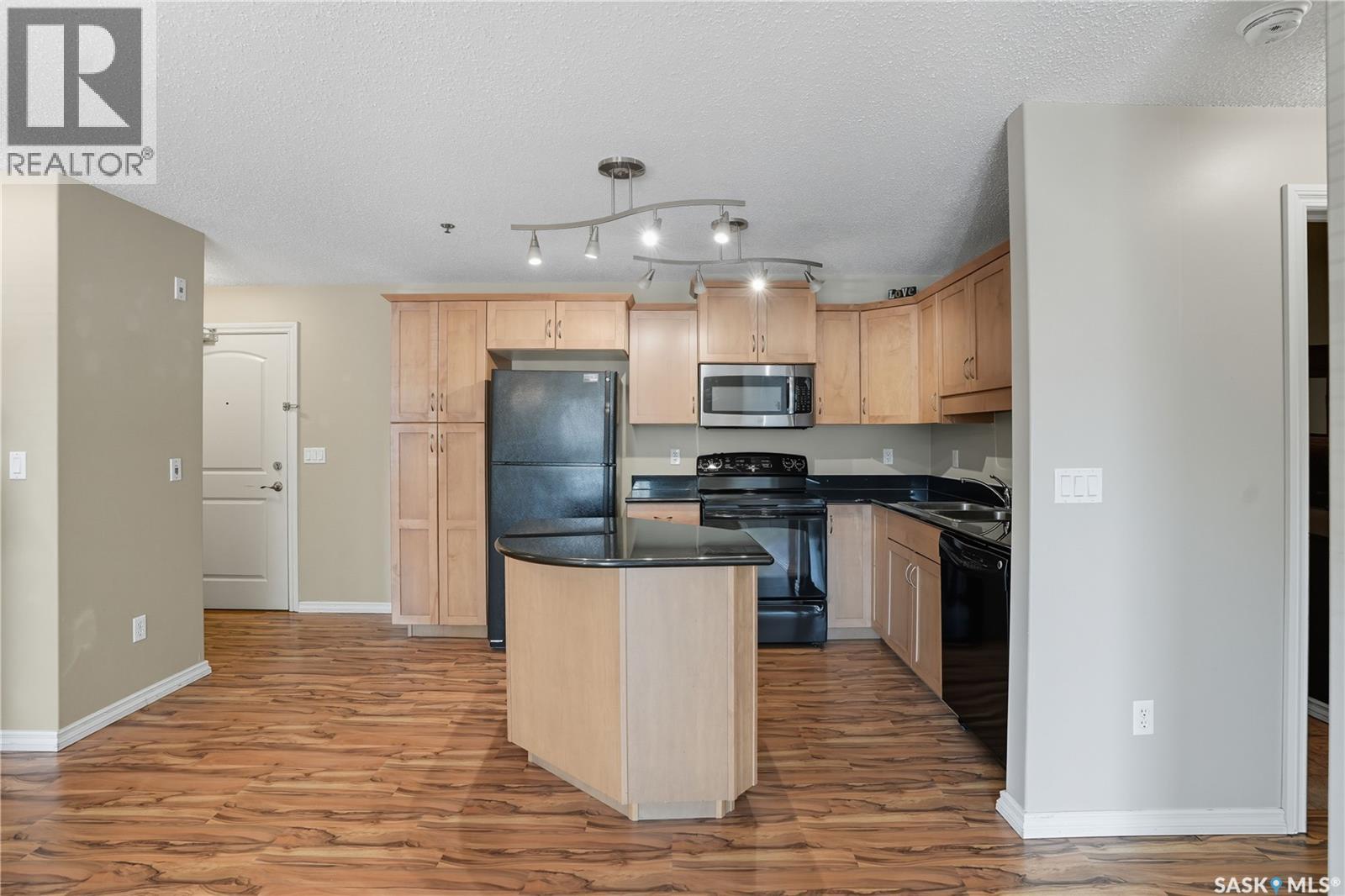 B103 103 Wellman Crescent, Saskatoon, Saskatchewan  S7T 0C1 - Photo 4 - SK020052