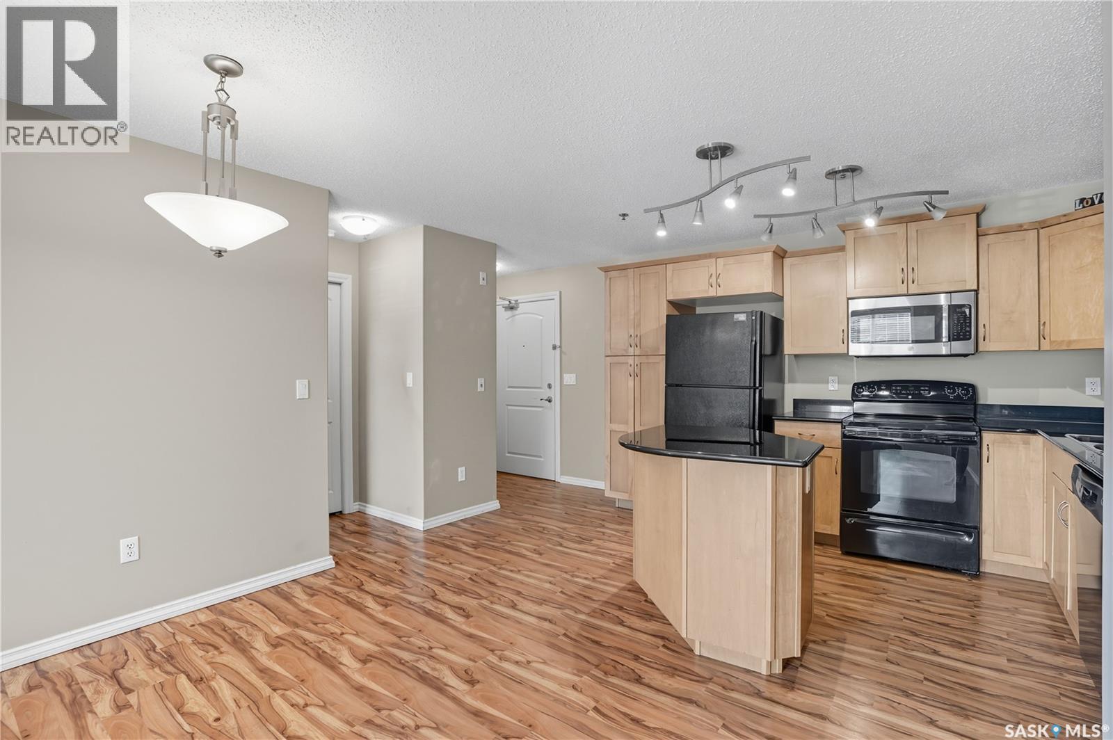 B103 103 Wellman Crescent, Saskatoon, Saskatchewan  S7T 0C1 - Photo 5 - SK020052