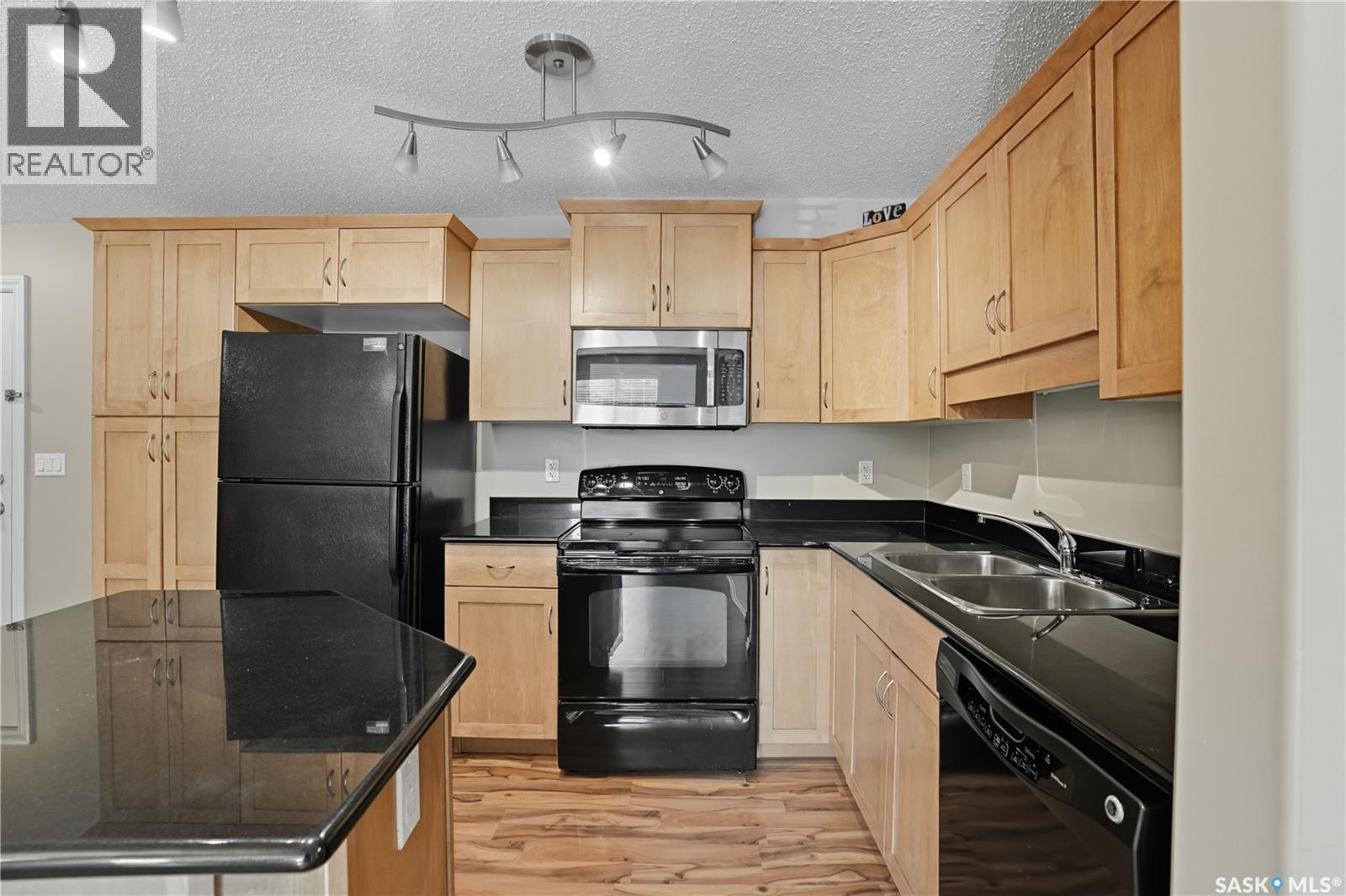 B103 103 Wellman Crescent, Saskatoon, Saskatchewan  S7T 0C1 - Photo 7 - SK020052