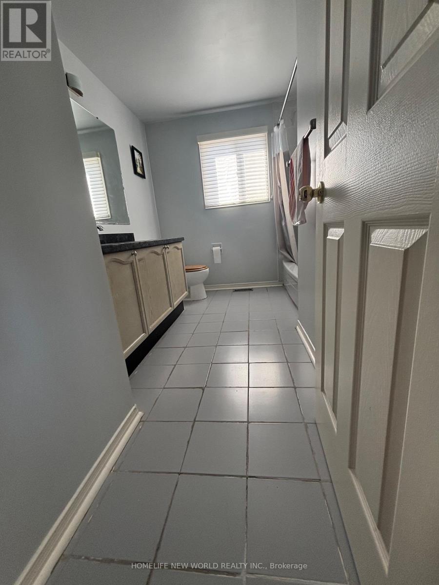 25 Westmoreland Court, Markham, Ontario  L3R 8L9 - Photo 18 - N12444404