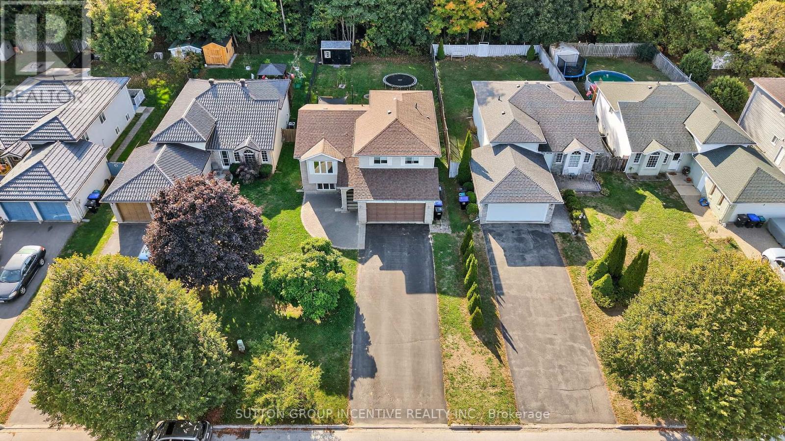 59 Osborn Street, Essa, Ontario  L0M 1B0 - Photo 3 - N12444405