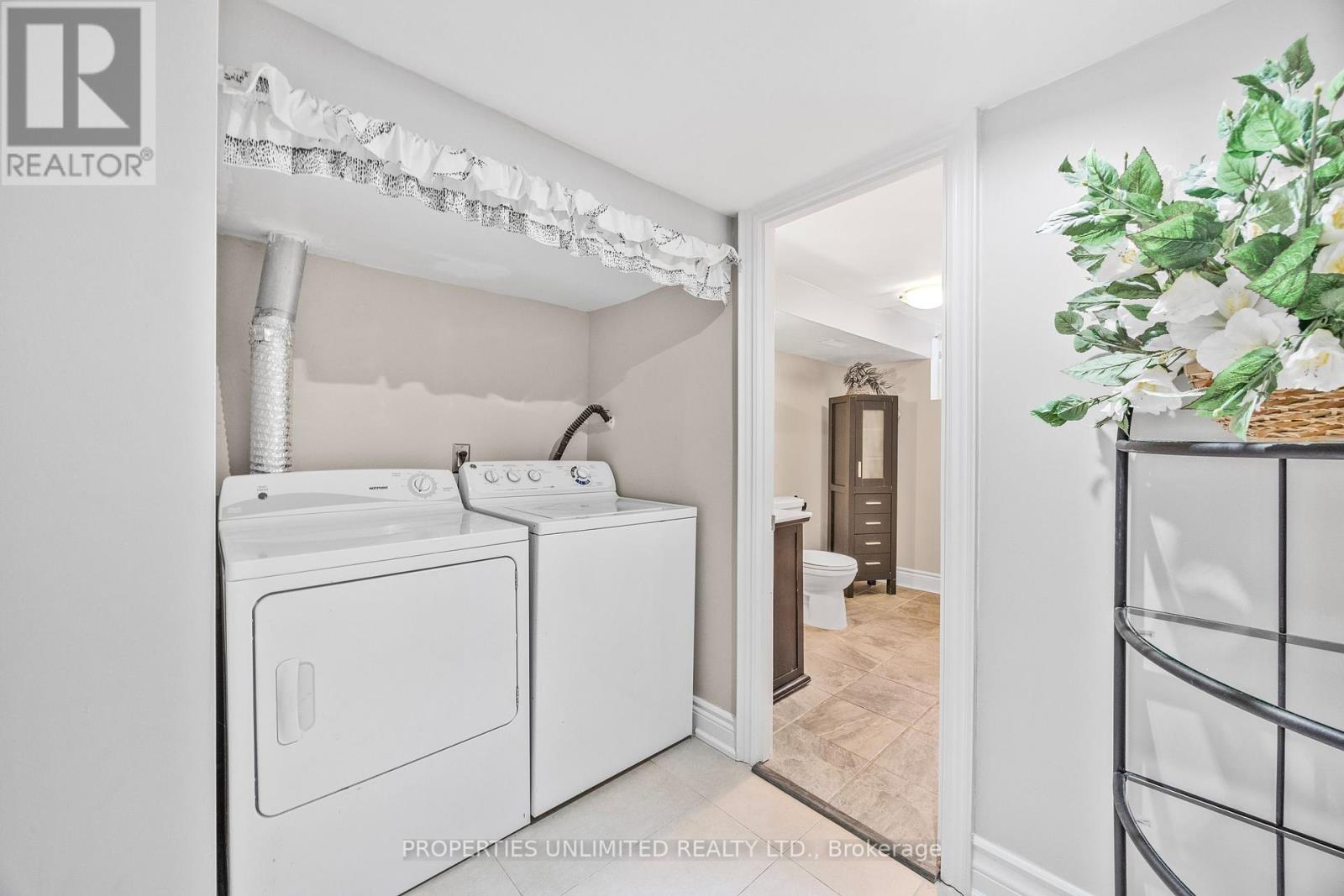 228 Penn Avenue S, Newmarket, Ontario  L3Y 2S5 - Photo 27 - N12438812