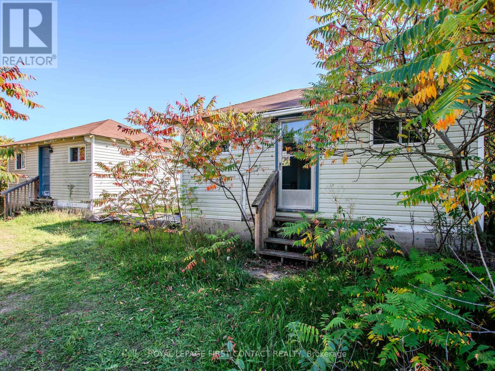 2041 Flos 4 Road W, Springwater, Ontario  L0L 2K0 - Photo 12 - S12444432