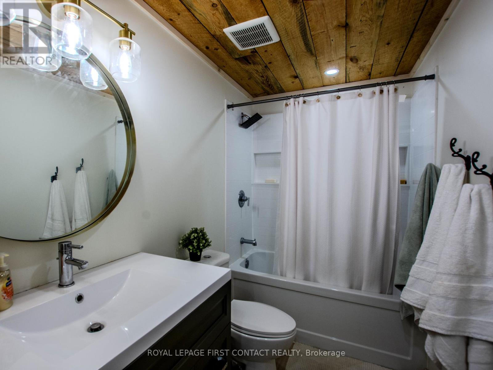 2041 Flos 4 Road W, Springwater, Ontario  L0L 2K0 - Photo 34 - S12444432