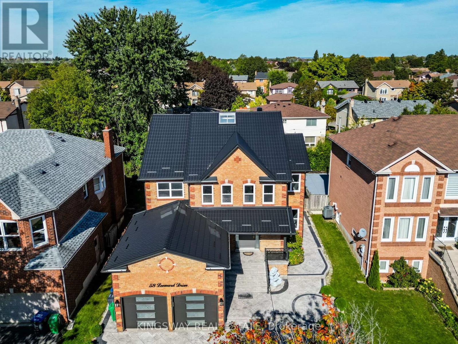 58 Leeward Drive, Brampton, Ontario  L6S 5V8 - Photo 2 - W12444398
