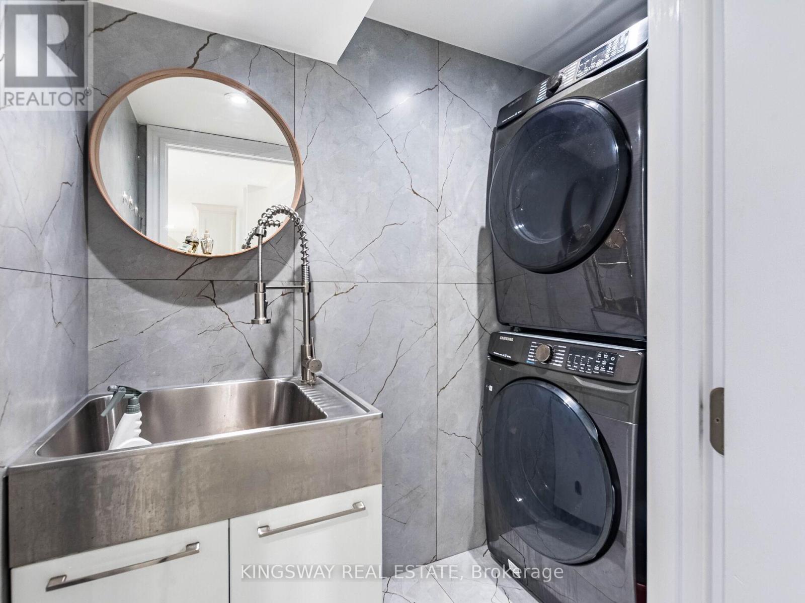 58 Leeward Drive, Brampton, Ontario  L6S 5V8 - Photo 38 - W12444398