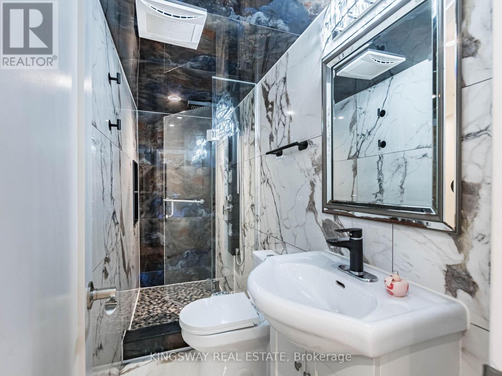 58 Leeward Drive, Brampton, Ontario  L6S 5V8 - Photo 44 - W12444398