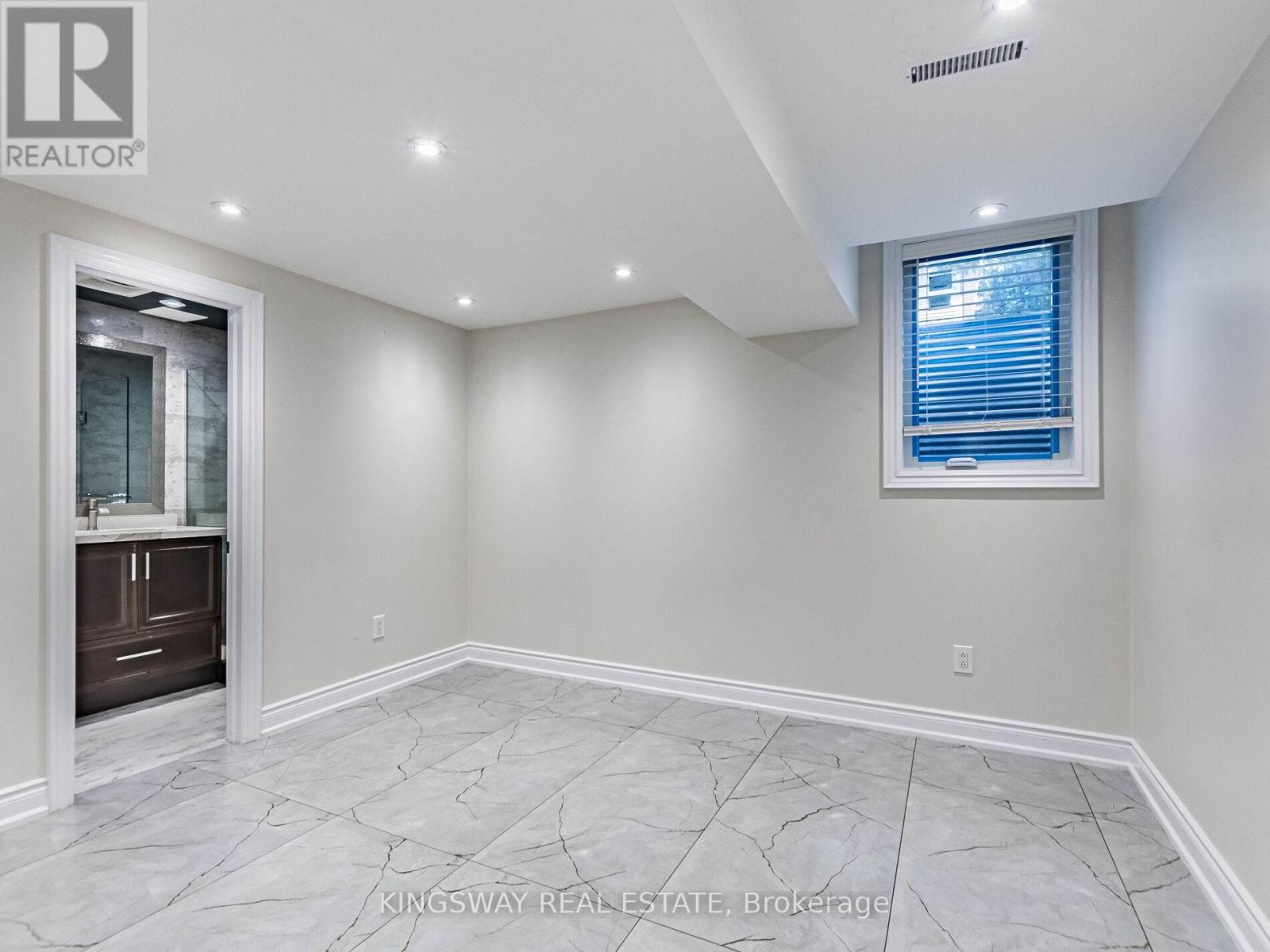 58 Leeward Drive, Brampton, Ontario  L6S 5V8 - Photo 45 - W12444398