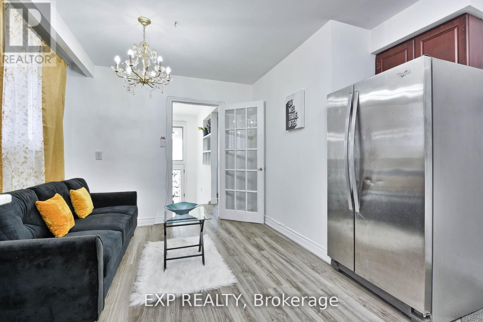7292 Redfox Road, Mississauga, Ontario  L4T 2L8 - Photo 10 - W12444415